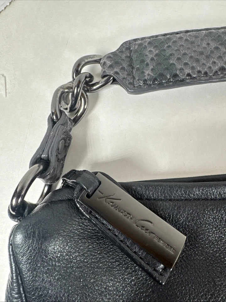 STUNNING KENNETH COLE GENUINE BLACK PEBBLED LEATHER SHOULDER BAG SATCHEL HOBO - Image 4 of 4