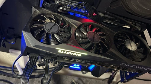 GIGABYTE GeForce RTX 3070 GAMING OC 8GB GDDR6 Grafikkarte