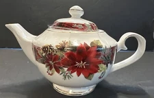 Grace Teaware Teapot Poinsettia Christmas Holiday Traditional Brand New. Unused