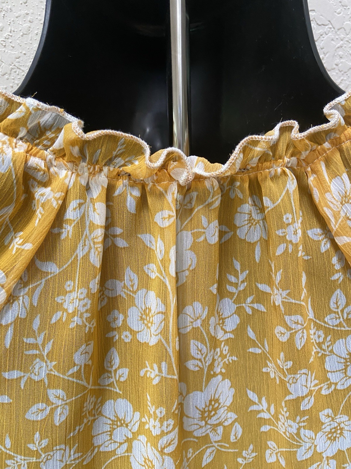 Universal Thread Yellow Flower Print Peasant Top … - image 9