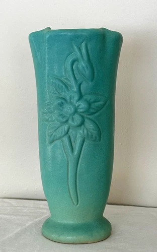 Antique Van Briggle Pottery c. 1918-1925 Art Nouveau Signed Flower Vase #84