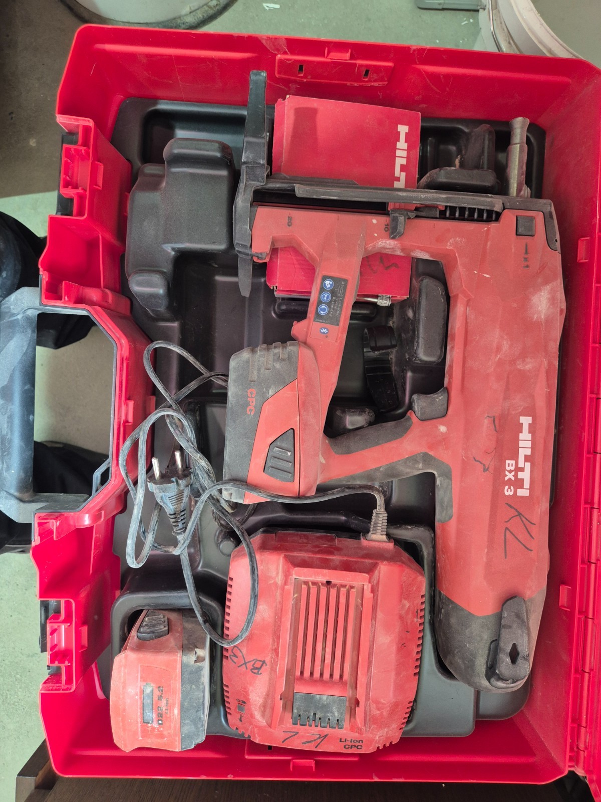 Hilti BX 3 ME AKKUSchussgerät mit Koffer, 2 Akku, Netzgerät