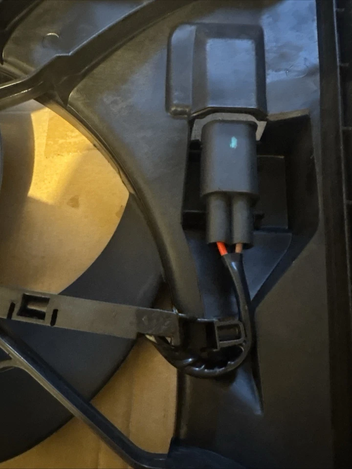 12-19 MERCEDES-BENZ W166 ML350 X166 GL350 RADIADOR VENTILADOR 600W OEM Foto 2 de 4