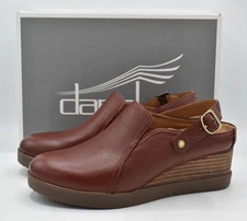 Dansko Womens Size EU 40 US 9.5-10 Sheridan Waterproof Red Leather Wedge Clogs