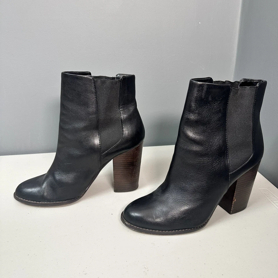 Botas de tornozelo femininas Banana Republic 9 M couro preto salto bloco botas puxar - Imagem 3 de 4
