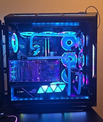 High-end gaming PC Nvidia RTX3080 i7-9700k with Corsair iCUE Custom loop & RGB