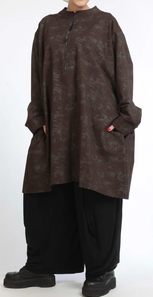 PLUS SIZE BROWN 2 POCKETS ZIP NECK OVERSIZED WARM LONG TUNIC Size 28-34 - Image 3 of 4