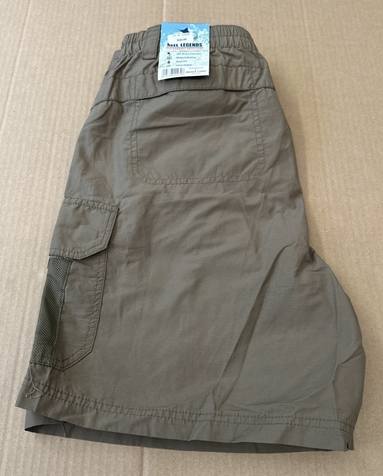 Reel Legends Performance Outfitters Men’s Large Bungee Cord Fishing Shorts
Opens in a new window or