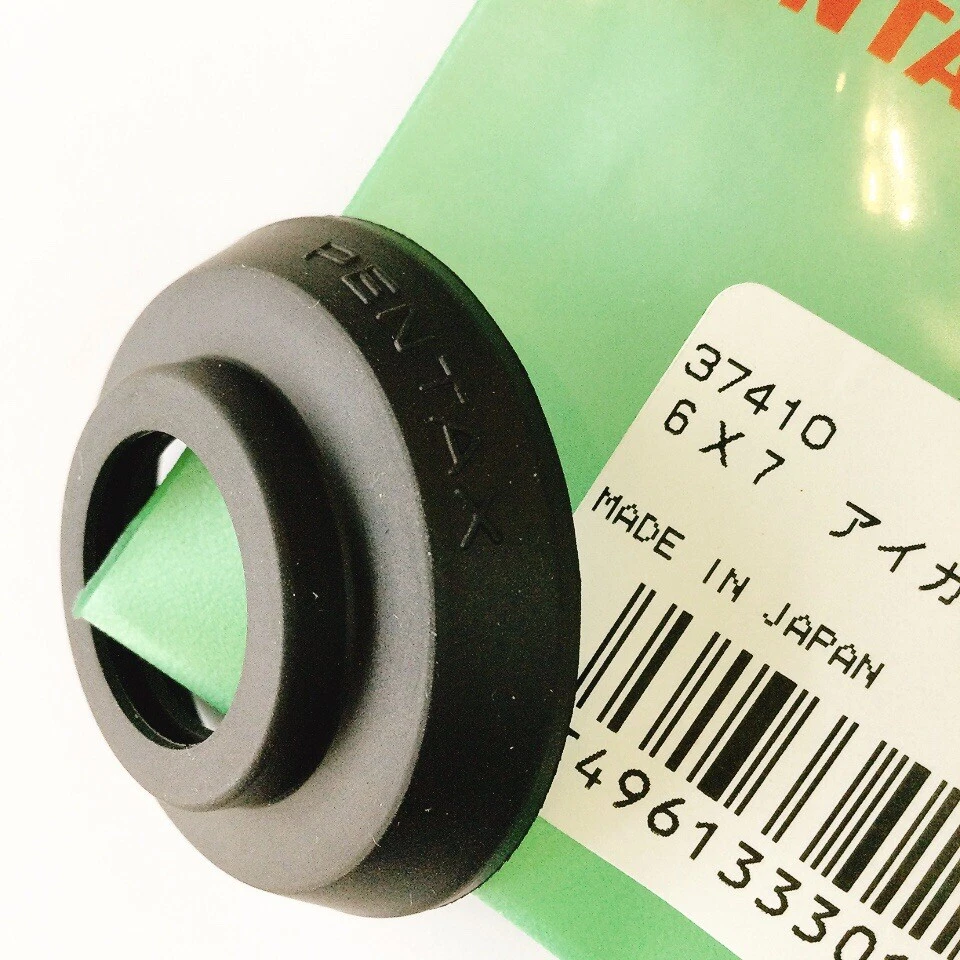 【MINT】PENTAX EyeCup for Pentax 6×7 Medium Format Cameras No.37410 in bag - Image 3 of 4