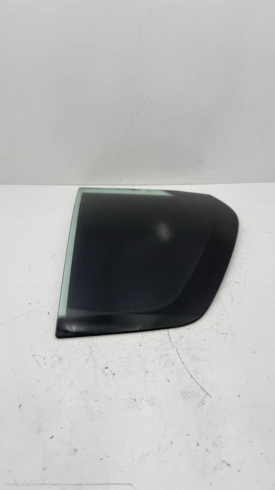 Cuarto de cristal trasero derecho Volkswagen E-Golf 18-21 43R001057 OEM Foto 4 de 4