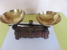 Balance Roberval ancienne  dite de débit de tabac force