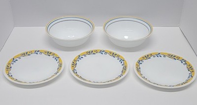 Casa Flora Corelle / Corning 2 Cereal Bowls, 3 Bread Plates 6 3/4''