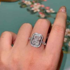 Luxurious Halo Style Simulated Emerald  Round Cut Sapphire Anniversary Ring