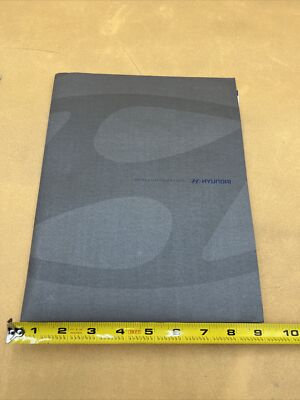 2005 HYUNDAI PRESS KIT MEDIA INFORMATION - ORIGINAL WITH STORAGE FOLDER.