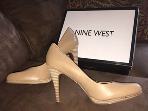 nine west rocha platform pump