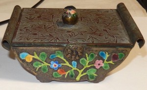 RARE OLD CHINESE CLOISONNE REPOUSSE ENAMEL FLORAL DESIGN HUMIDOR JAR BOX