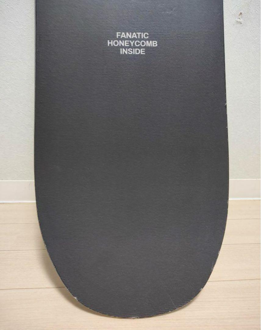 スノーボード FANATIC FNTC TNTR BLACK/WHITE 21-22 153 FANATIC FNTC TNTR BLACK/WHITE 21-22 153