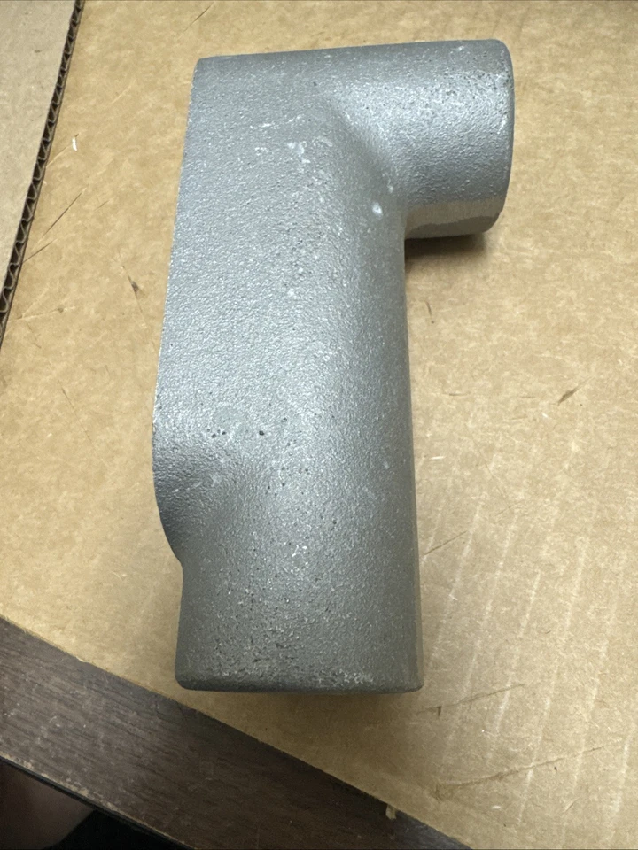 Crouse Hinds LB37 Conduit Body No Cover 1” Lot Of 4 - Imagem 4 de 4