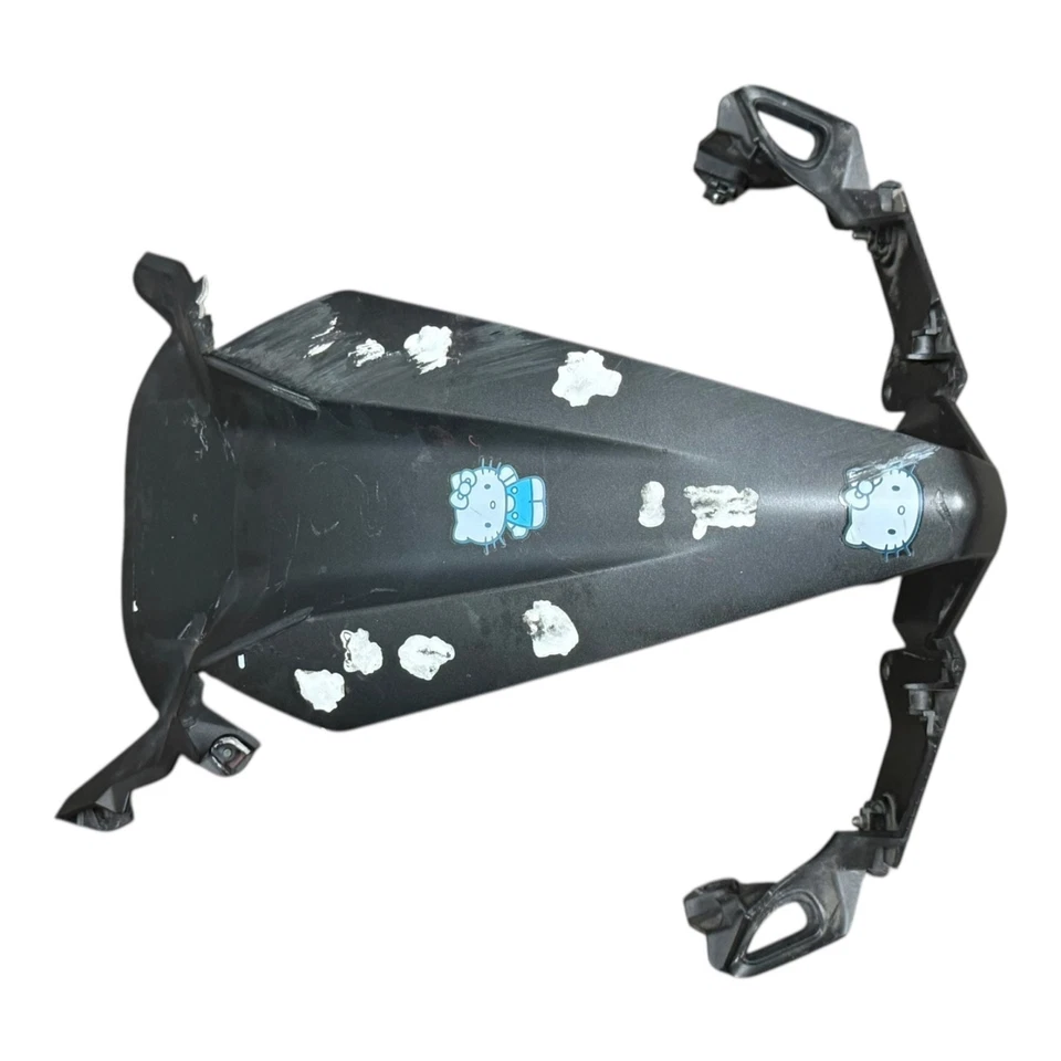 Cubierta de carenado de nariz delantera central Honda CBR500R 2016-2018 FABRICANTE DE EQUIPOS ORIGINALES 64235-MJW-J000 Foto 2 de 4