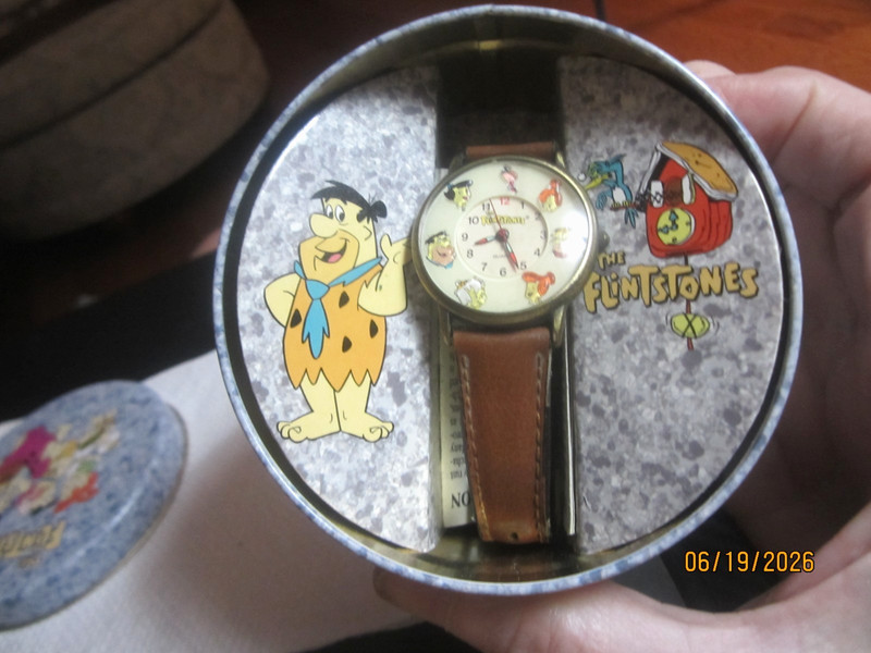 Flintstones Fossil Watch Limited Edition with Metal Case NIB