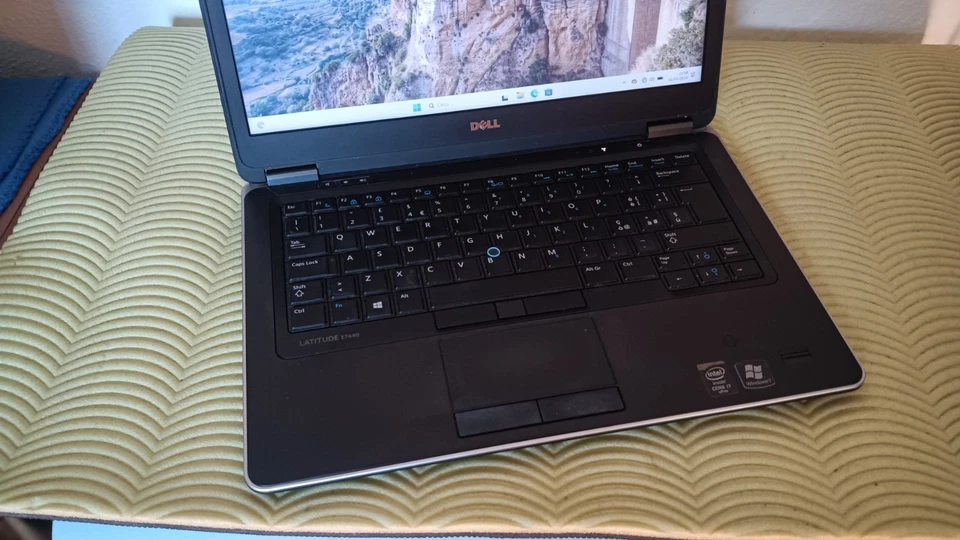 Dell Latitude E7440 · i7-4600U · 8GB · 256GB, foto 2 di 5
