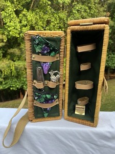 Vintage PICNIC TIME BACCHUS Barrel Wine Basket  Opener Napkin Set for 2 (shlf) 