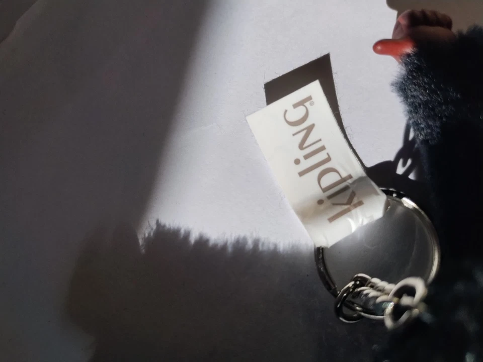 Kipling Mono Llavero Llavero Dije Davina Negro Chupar Pulgar Nuevo Con Etiqueta Foto 2 de 4