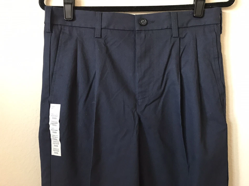 NWT Croft & Barrow Blue Easy Care Khaki Classic Fit Pleat Front Mens Pants 31x30 - Image 4 of 4