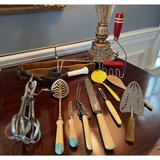 Primitive Kitchen Utensils Carving Set Potato Masher Cracker Tray 12 Pieces