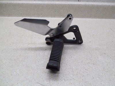 2001-2009 SUZUKI GS500 & F RIGHT FOOT PEG REST w BRACKET REARSET 43510-01D00