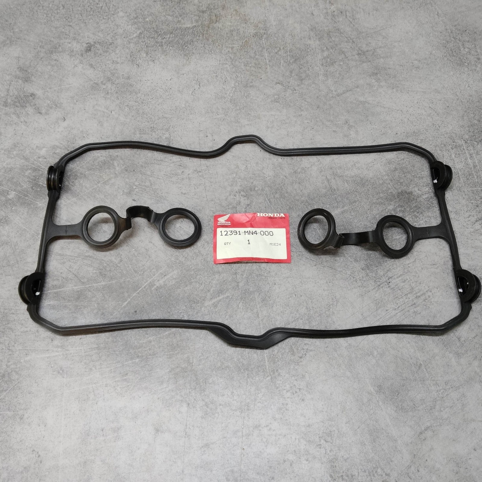 Joint couvre culasse CBR600 HONDA 12391-MN4-000 pièce détachée moteur moto