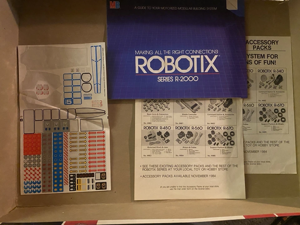 Sistema de construcción modular motorizado Robotix R-2000 1985 vintage con caja completa Foto 3 de 4