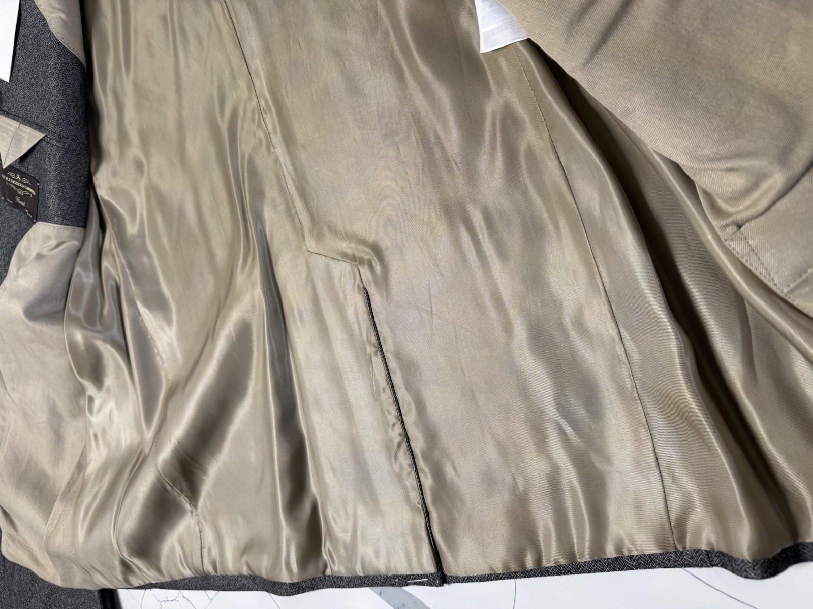 Herringbone Luxury Flannel - 42 R Jacket, 34x32 Pants, Banana Republic image 9
