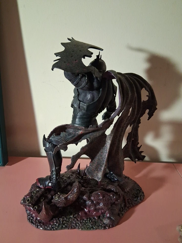 Diamond Select Toys DC Gallery: Dark Nights Metal Batman PVC estatua Foto 2 de 4