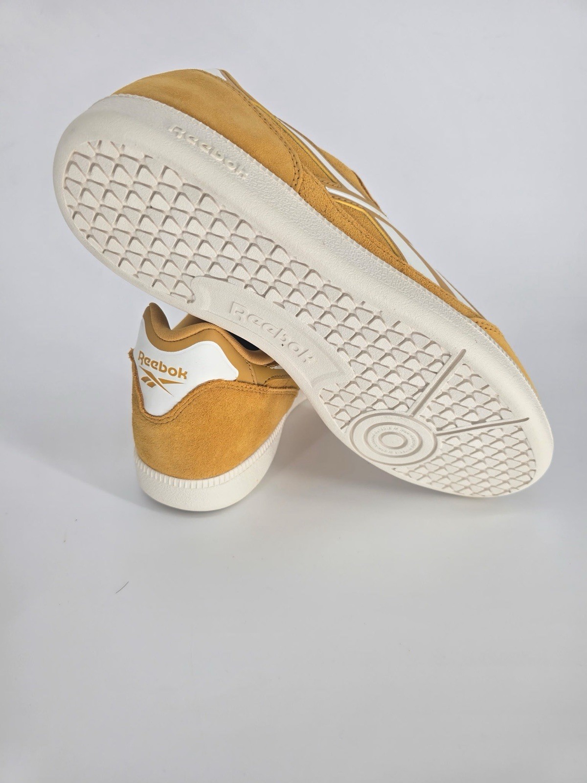 REEBOOK FINALE/Yellow/Natural/Tan AR30357M-YCT/MENS SHOE SIZE 10.5M image 6