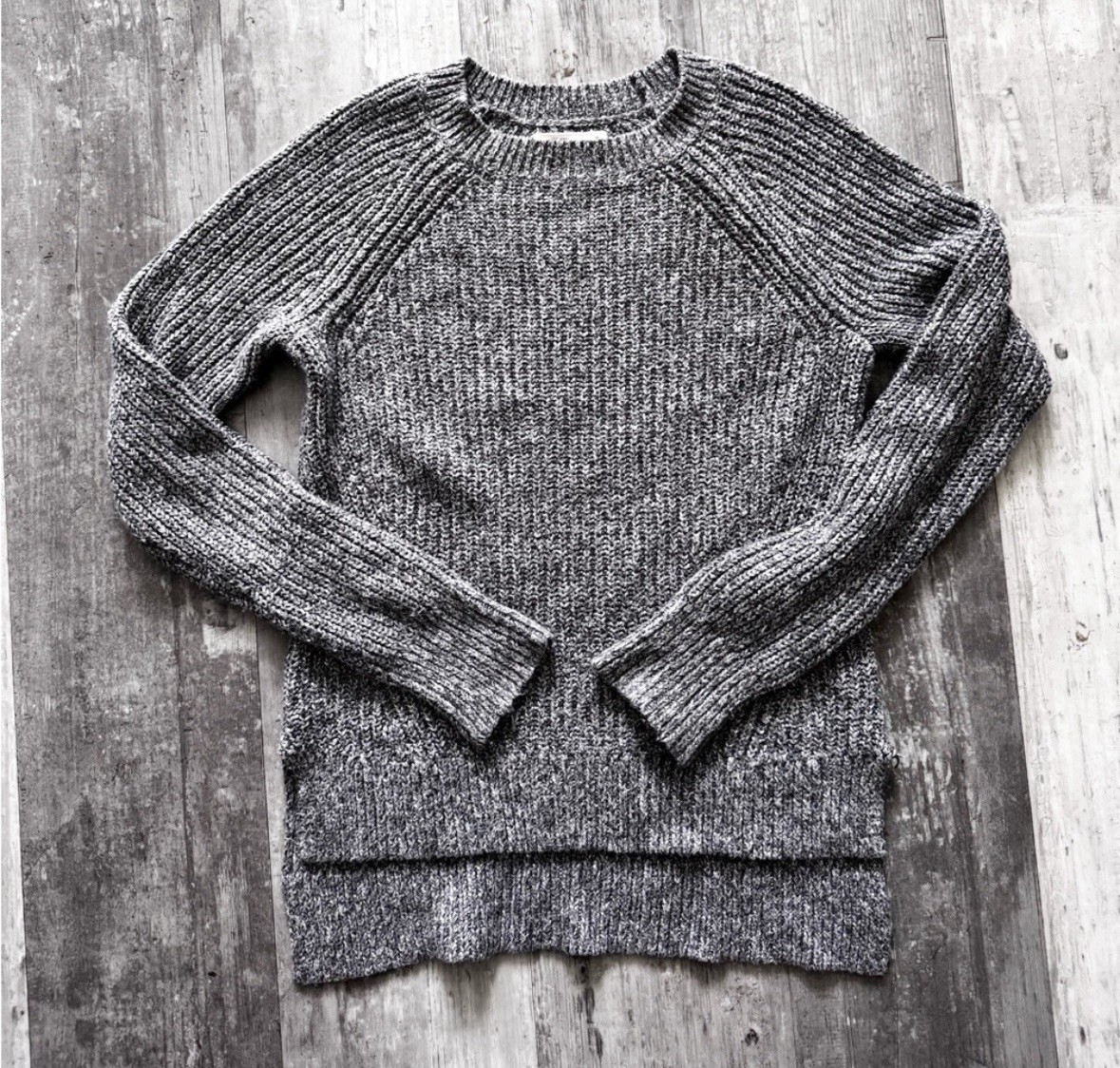 Y2K Abercrombie & Fitch Gray Soft Knit Long Sleeve Sweater Women's Size MI Cozy