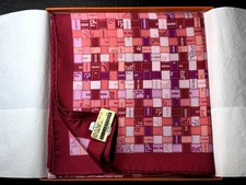 Rare HERM S 90 Silk Scarf "BOLDUC AU CARRE" in Rose/Framboise/Corail NIB