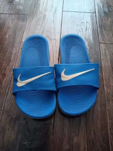 Scarpe da scivolo Nike giovanili taglia 4