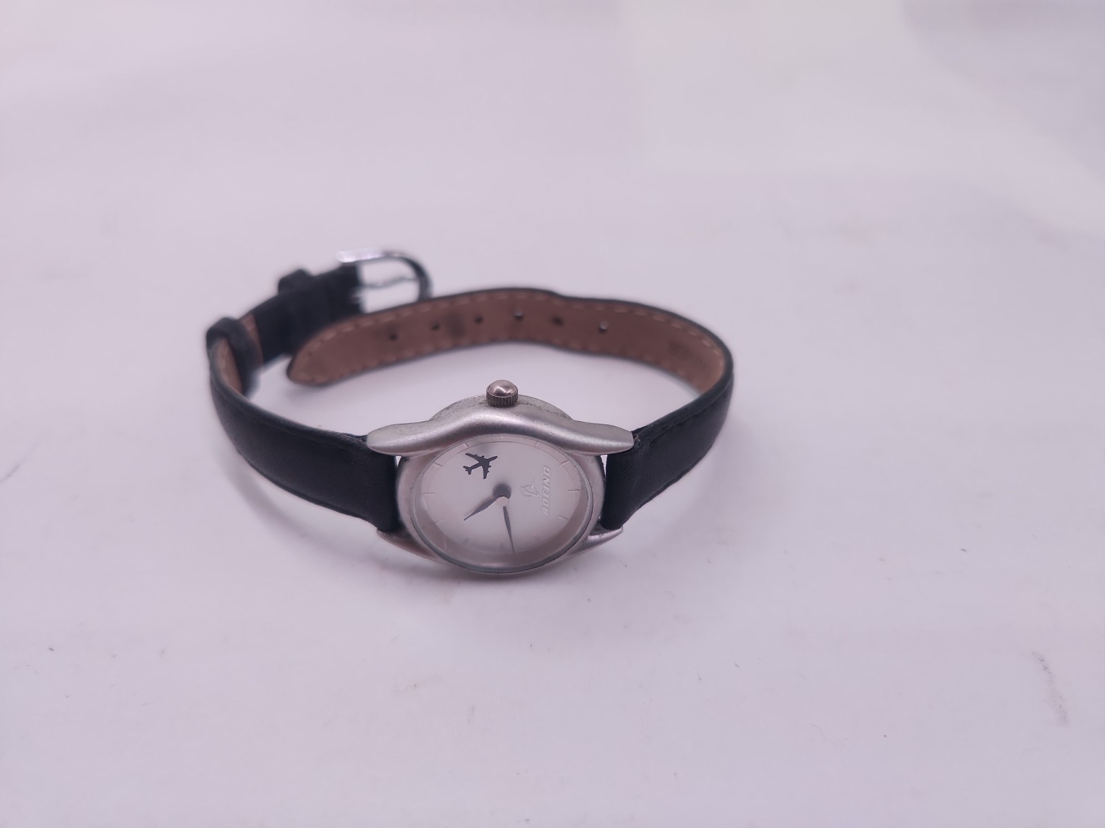 Boeing Women’s Quartz Watch 23mm – Silver Tone Case & Dial, Japanese Movement