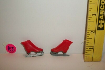 1970 VINTAGE BARBIE  GOODIES GALORE EXCLUSIVE RED JAPAN ICE SKATES #1521 LOT A2
