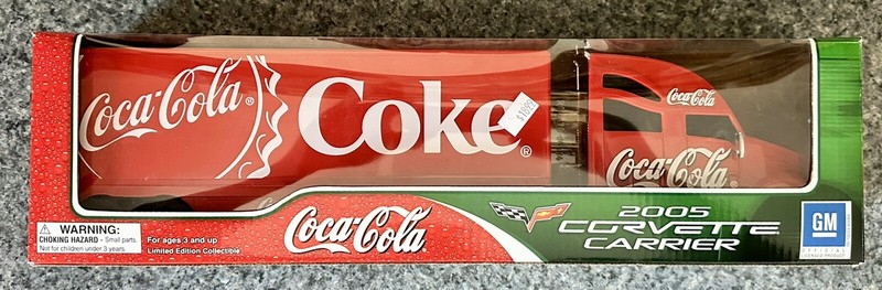 2005 Coca-Cola Corvette Carrier with 2 Cars Limited Edition Collectible NEW!!