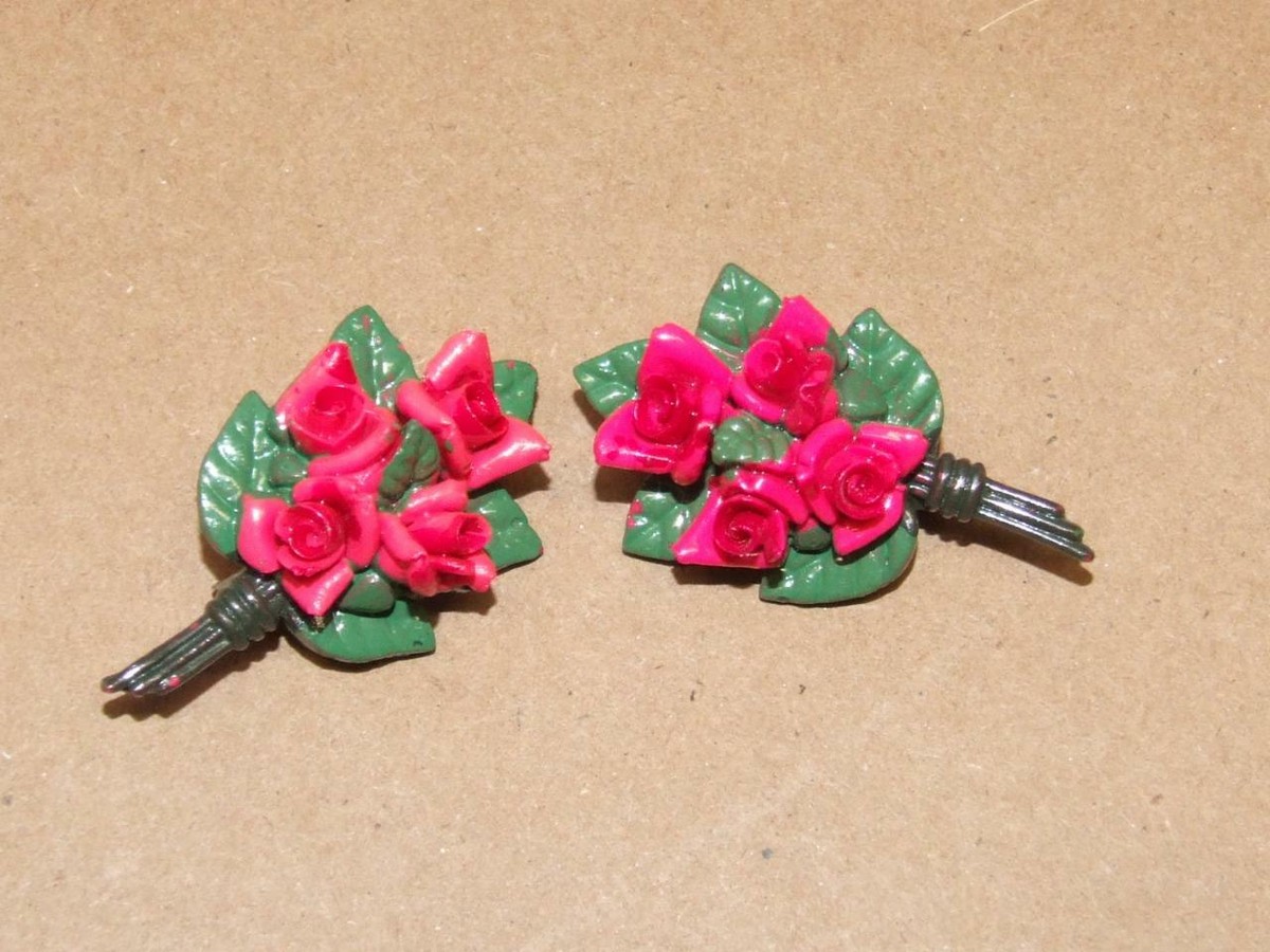 2 Vintage Hand Painted Celluloid Rose Bouquet Roses Scatter Pin