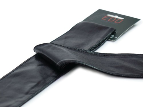 Premium BDSM Augenbinde Bondage Augenschal schwarz wetlook Glanz Art.Nr. 6412 - Bild 9 von 9