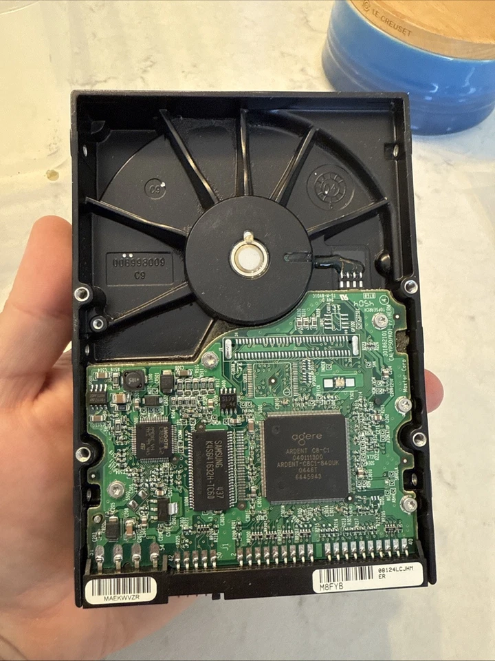 Maxtor 6Y080M0 DiamondMax Plus 9 80GB 7200 RPM SATA Hard Drive - Image 2 of 4