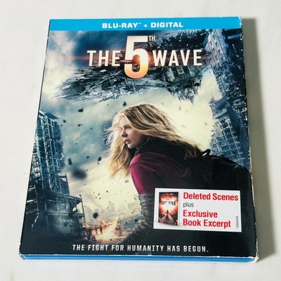 The 5th Wave - Blu-Ray with Slipcover - Chloe Grace Moretz - Nick Robinson
