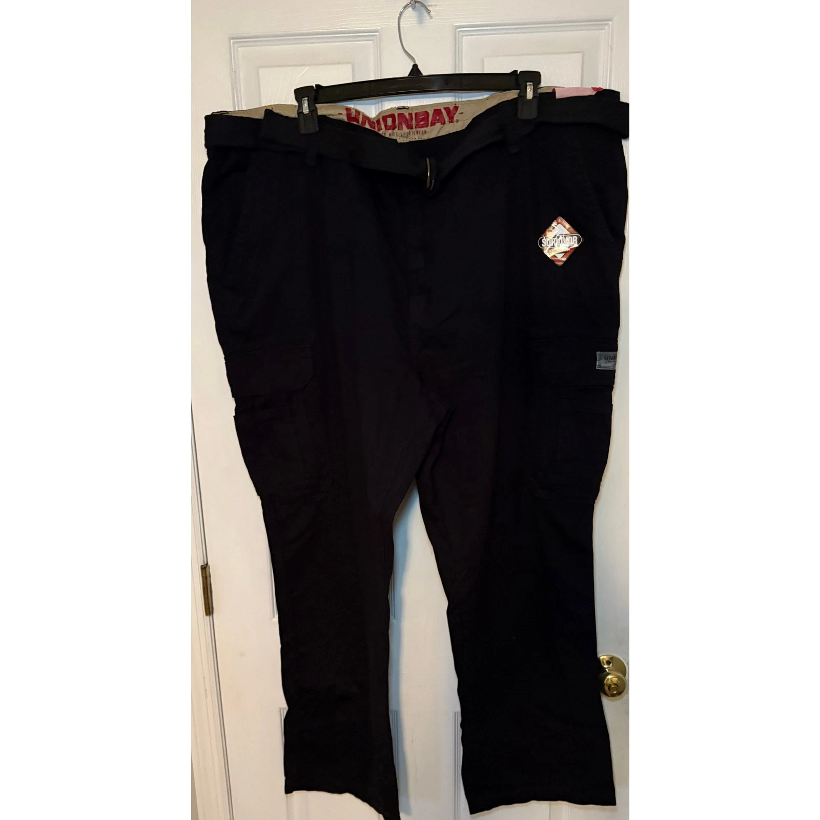 Union Bay NWT men’s black Survivor pants with belt. Size 52 x 32