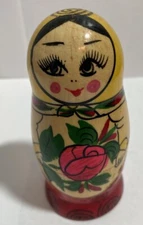 VINTAGE RUSSIAN MATRYOSHKA NESTING DOLLS
