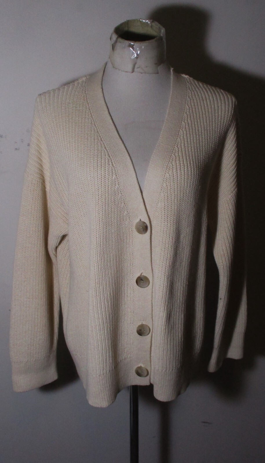 Women's Old Navy Beige Heavyweight Long Sleeve XL Cardigan Sweater