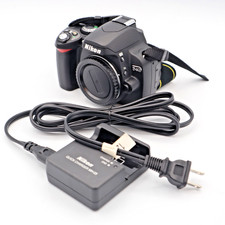 Nikon D40 DSLR Camera with Body Camera, Battery and Charger - 2 - 401