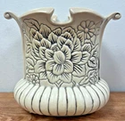 Red Wing Pottery Vase 1184 Vintage USA Medallion Magnolia Ivory 3895